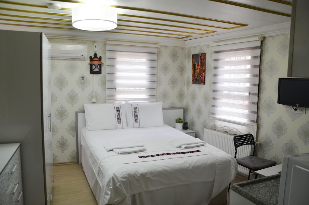 Sophia Studio Apart Hotel Estambul Habitación foto