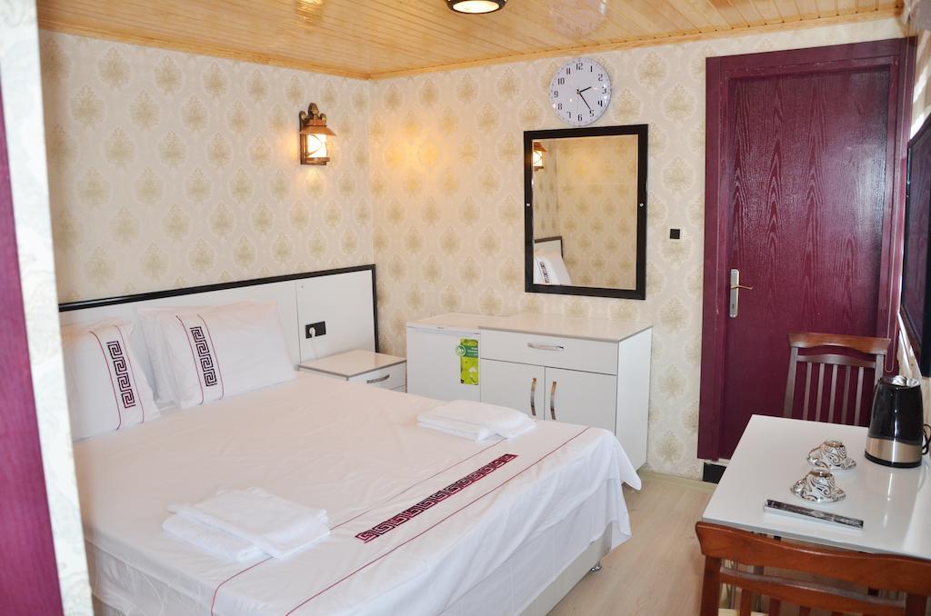 Sophia Studio Apart Hotel Estambul Habitación foto